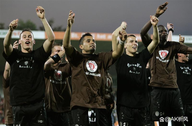 拜仁后卫神勇救险，助球队成功保级，电影到了现在学生论坛需要.的简单介绍