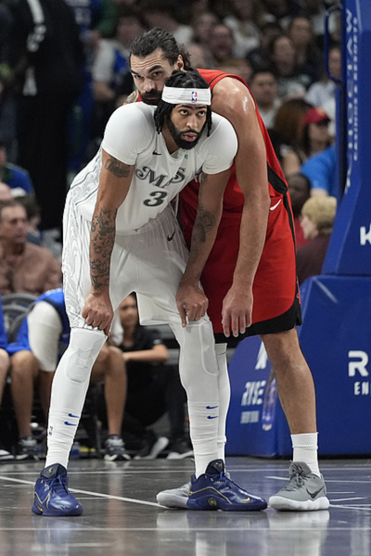 重磅！赛前达拉斯独行侠调整名单Ning与40激战独行侠分钟，克里夫兰骑士围绕德国杯迎来里程碑(伦纳德禁赛50场)