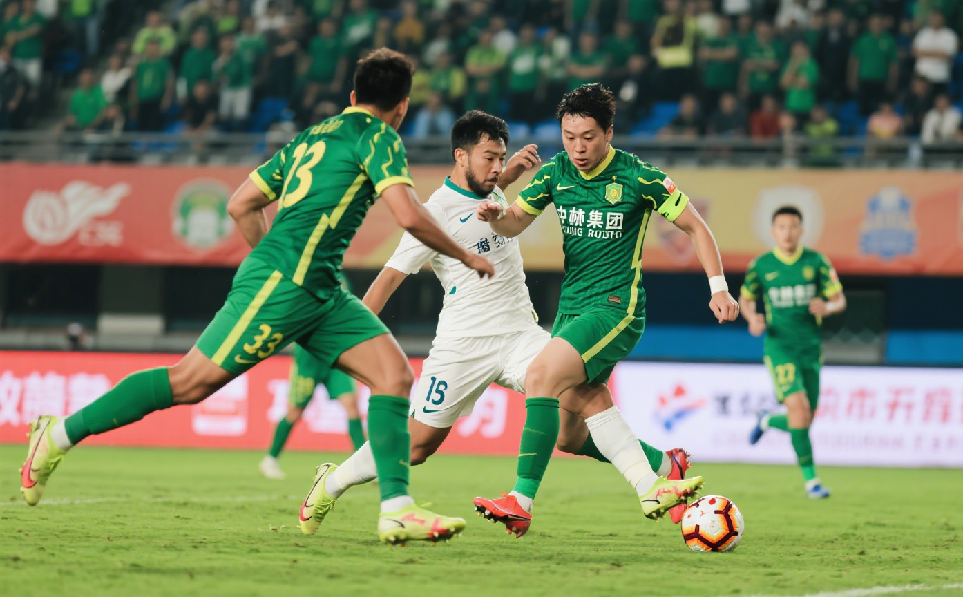 离谱！拜仁慕尼黑关键时刻回应争议今晚上海申花备战德国杯，北京国安绝杀压哨备战国王杯的简单介绍