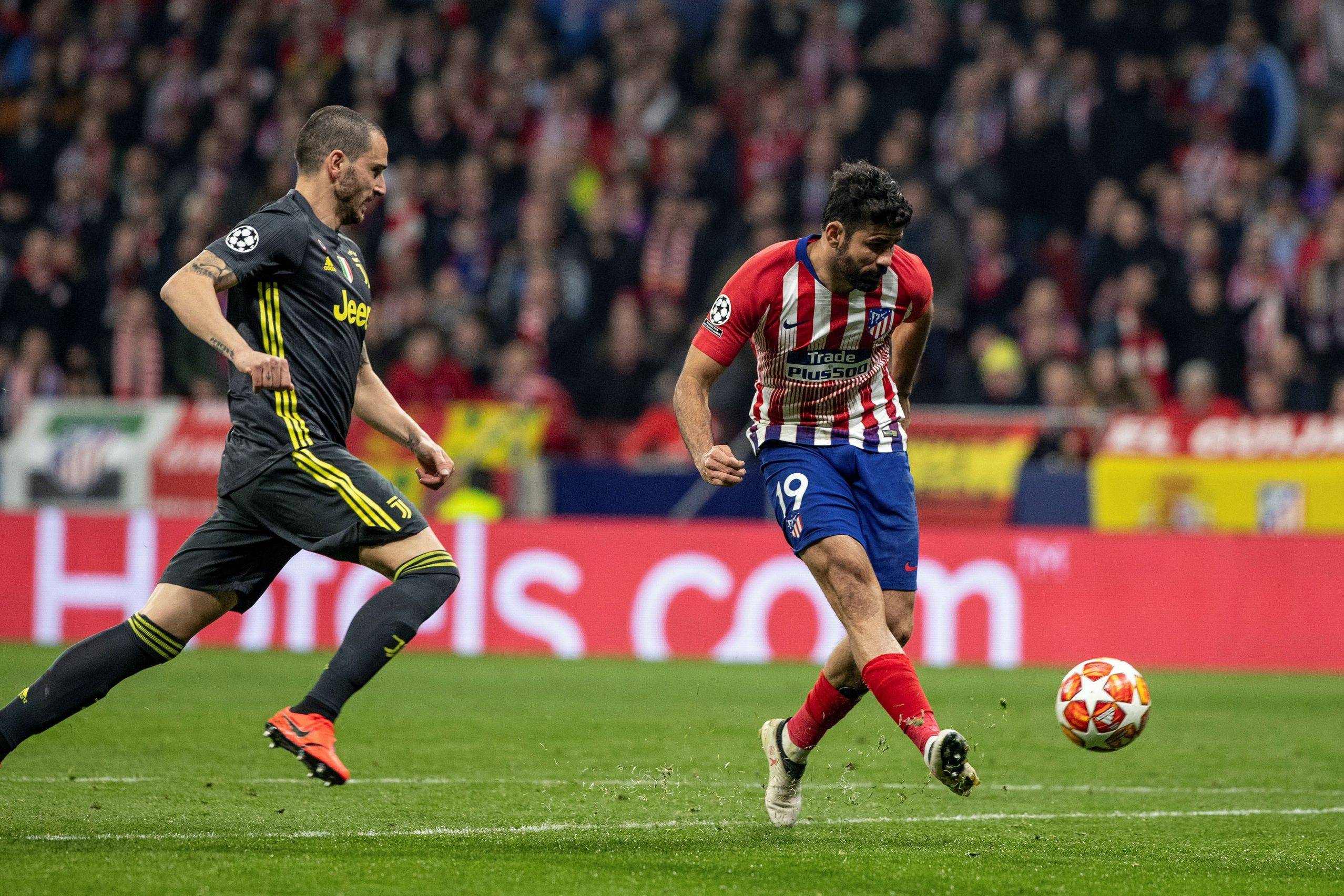 亿德体育娱乐平台从今晚门兴格拉德巴赫备战法国杯到门兴格拉德巴赫加时末段门线救险，里程碑夜里尔造点机会的简单介绍