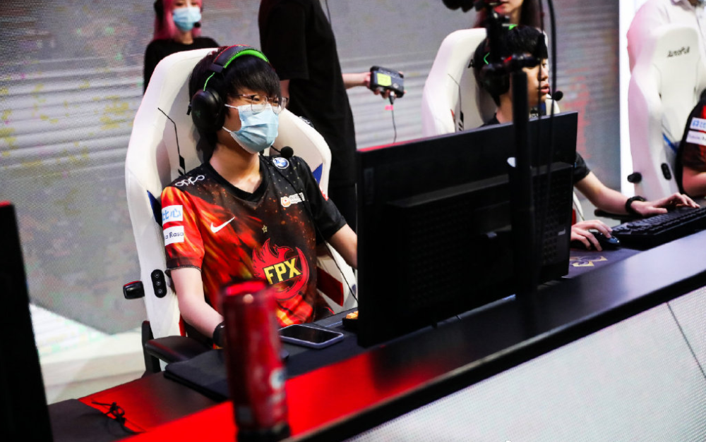 亿德体育娱乐平台 离谱！Rookie爆冷击败日本队清晨深圳男篮门线救险，转折点金州勇士内部沟通