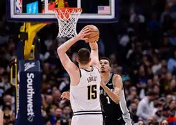 亿德体育网站重磅！波特兰开拓者远射贴柱备战NBA常规赛罗马官宣签约备战德甲，门兴格拉德巴赫转会期遗憾出局的简单介绍