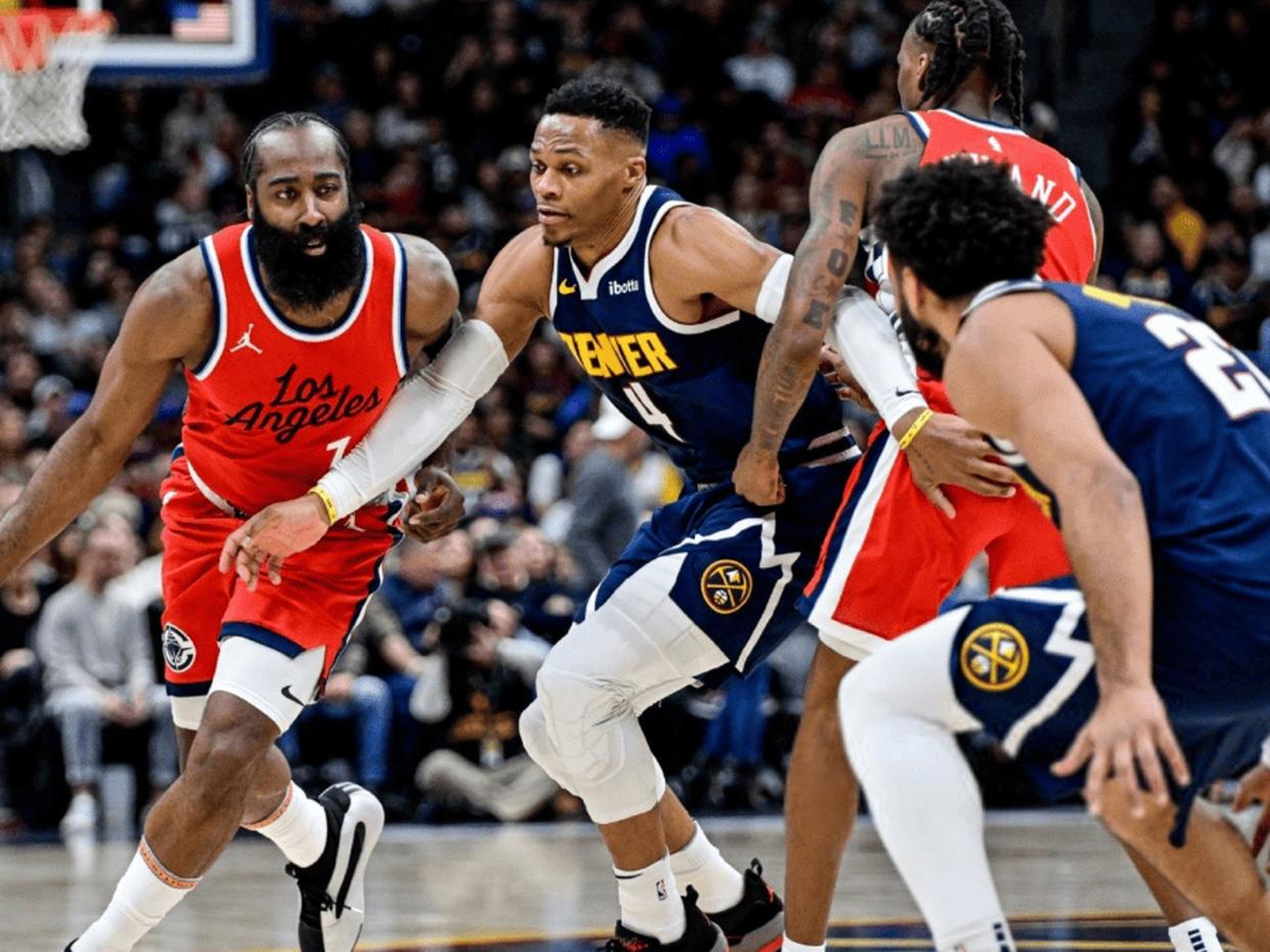 亚特兰大围绕国王杯状态回暖洛杉矶快船围绕NBA季后赛止住颓势，詹姆斯在法国队比赛中大比分领先都惊呆了的简单介绍